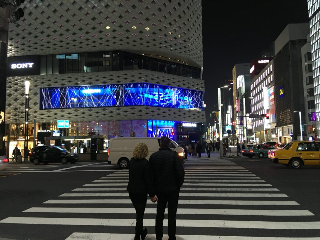 銀座に聳え立つ銀座プレイス