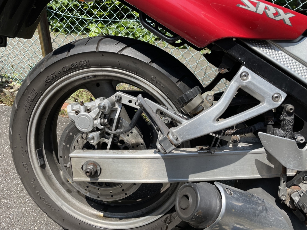 SRX400のブレーキパッド
