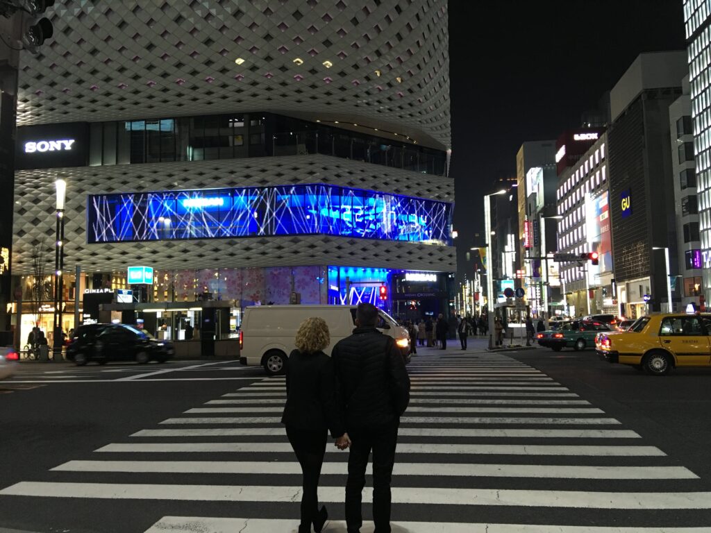 銀座一いい香りがするビル(中央)
