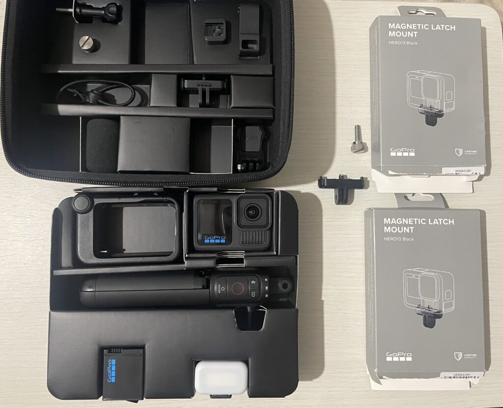 GoPro Hero13 Creator Editionの中身